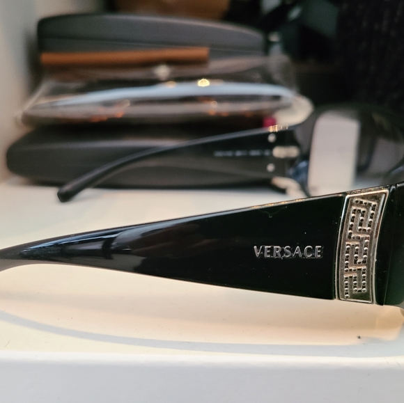 Versace Sunglasses - Picture 3 of 5